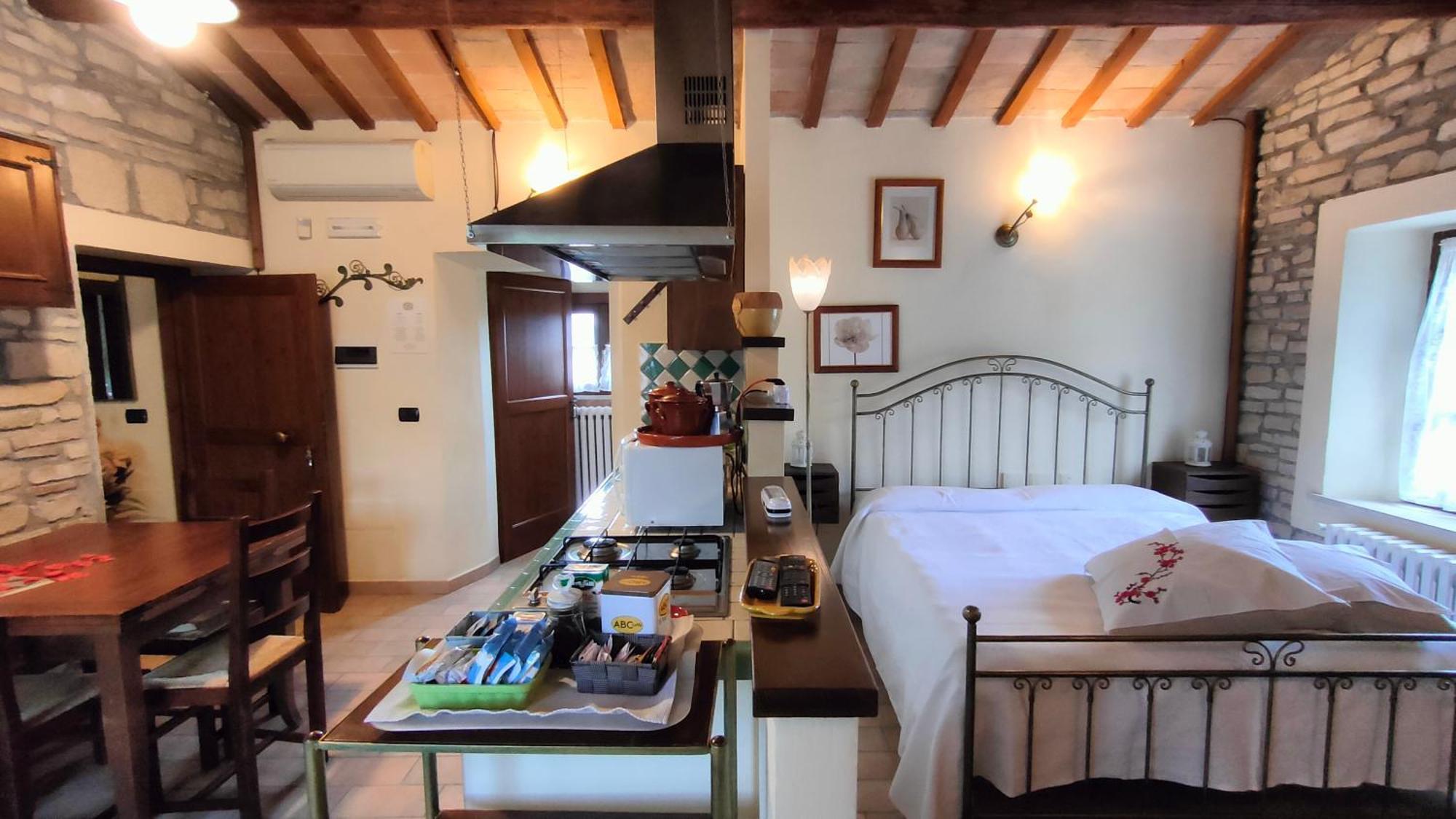 La Valle Del Sole Country House SantʼIppolito Esterno foto